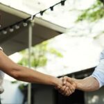 「頑張ってください」の敬語表現・ビジネス/目上の人への使い方