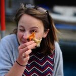 海外の正しいピザの食べ方とマナー・ピザをきれいに食べるコツ