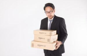 Amazonで出荷準備中が続いてしまっている原因と4つの対処法とは