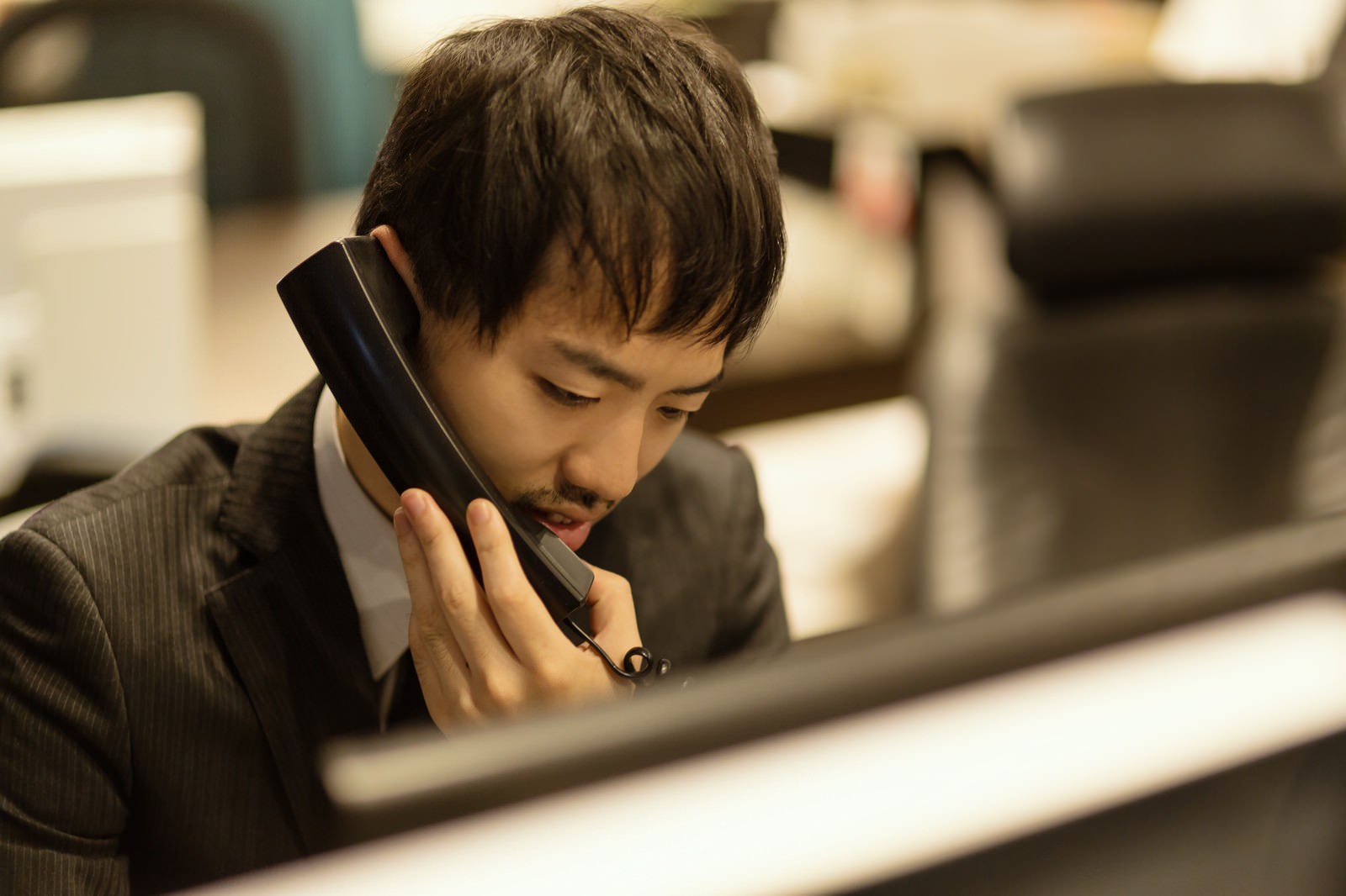 相手にかけた場合のお電話の使い方｜差し上げる/いたします-敬語表現はMayonez