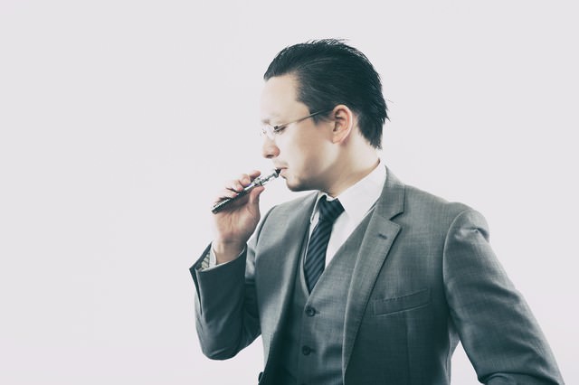 落ち着いている人とは？見た目・態度・性格の別に特徴を解説
