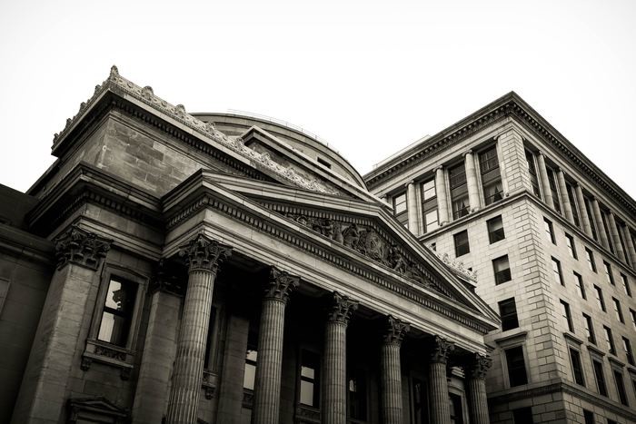 信託銀行と銀行の違い｜信託銀行と銀行のメリット・デメリット