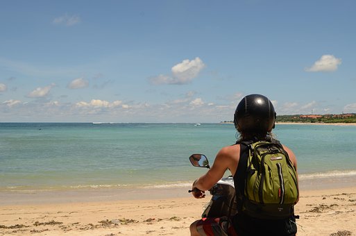 ファミリーバイク特約の年間料金の比較・人身傷害型の料金