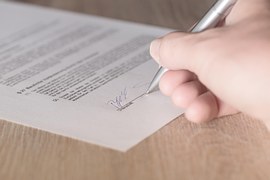 「担保する」の意味と使い方・類語・同義語・言い換え・例文