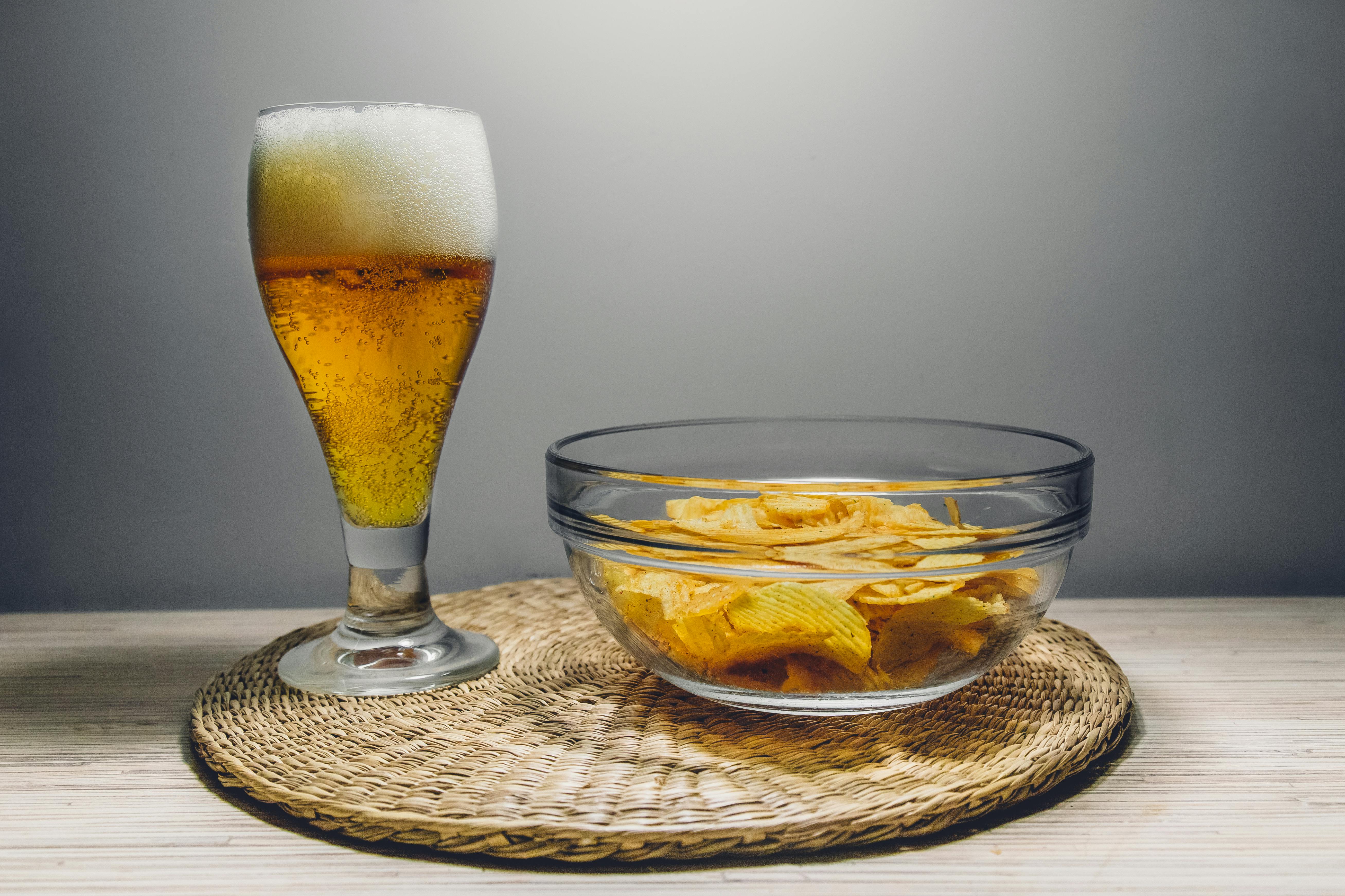 シラフの意味や由来はなに？｜例文や類義語・対義語もあわせて紹介