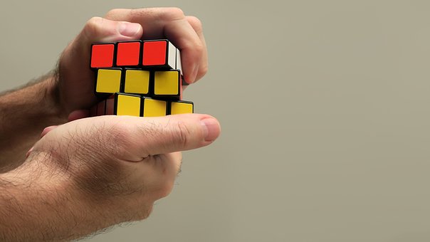 証券マンはモテる？証券マンの年収/年齢/激務？幸せになれる？