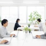職場の人間関係がつらい…うまくいかない原因と改善・対処法【ストレスを減らす実践ガイド】